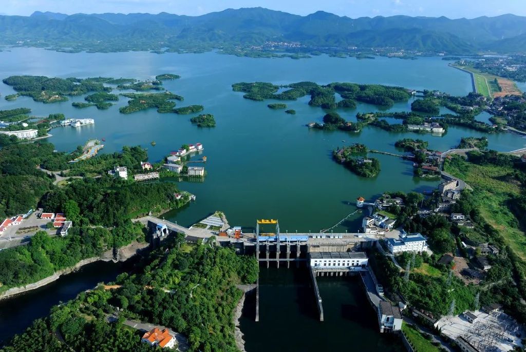 漫步长江之滨，湖北，历史的画卷与文化的璀璨